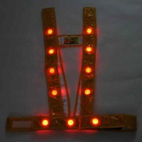 LEDタスキ型安全ベスト『光るんです』 ゴールド/赤LED フリーサイズ 取寄品の3枚目